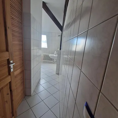 Dg Links Penzini Monteurzimmer E Durlach Fuer 6 Personen 公寓 *