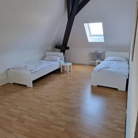 Dg Links Penzini Monteurzimmer E Durlach Fuer 6 Personen